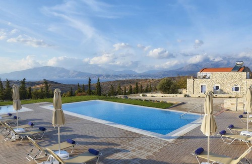 Kamilari Apartment | Orelia Cretan Apartment I