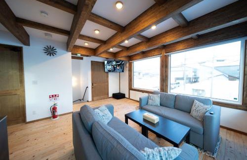 Kutchan Apartment | Oreo Niseko 新築 ニセコ中心地 駐車場2台完備