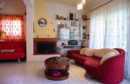 Spata-Artemida Apartment | Orestis House