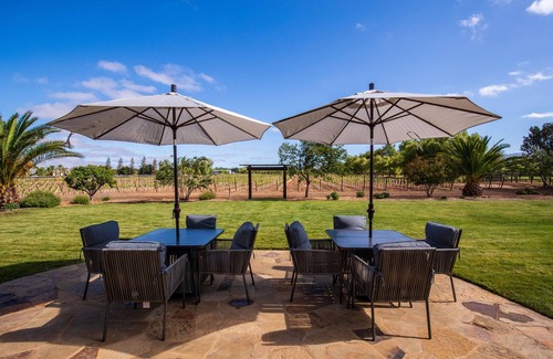 Santa Ynez House | Organic Vineyard w/Bocce & Game Room. Sleeps 8
