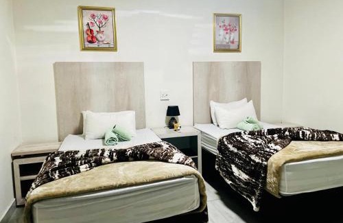 Kimberley House | Orient Guest House