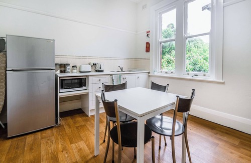 Cooks Hill Hotel | Oriental Hotel