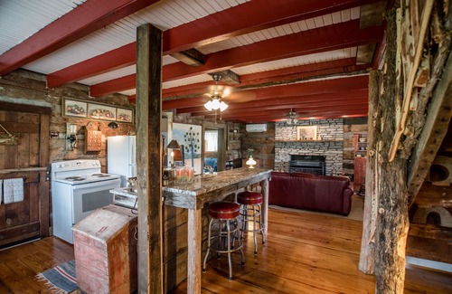 Lawrenceburg Cabin | Original Circa 1818 Oak Lodge