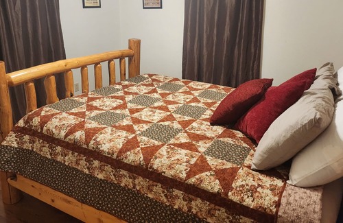 Kellogg Cottage | Original Kellogg Home!