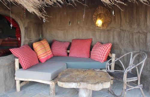 Arusha Cabin | Original Maasai Lodge – Africa Amini Life