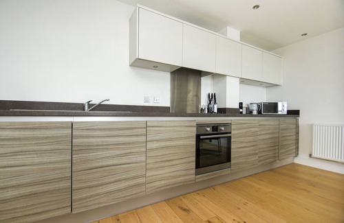 Seafront Cottage | Orion Marina Sea View Parking by Brighton Holiday Lets