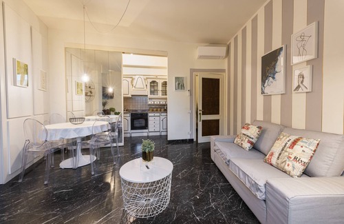 Sant' Ambrogio Apartment | Oriuolo Prestige by Mmega