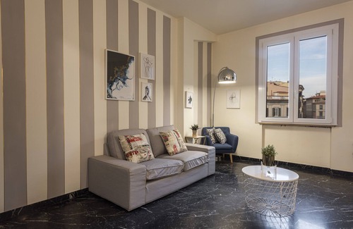Sant' Ambrogio Apartment | Oriuolo Prestige by Mmega