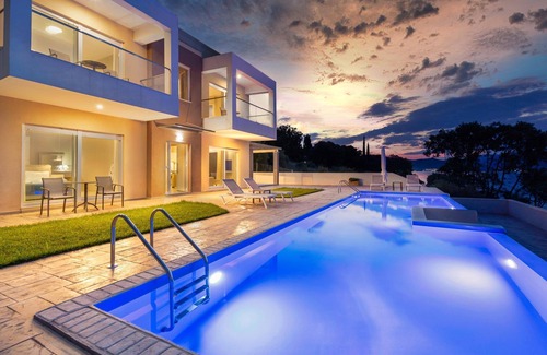 Agia Pelagia Chlomou Villa | Orizontas - Three Bedroom Villa, Sleeps 6