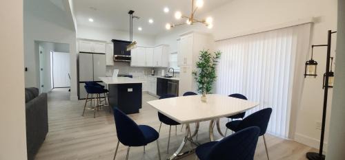 Orlando Villa | Orlando Home Vacation near Universal Studios - 3 BR