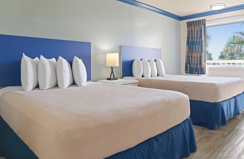 Florida Center Hotel | Orlando International Drive North Hotel