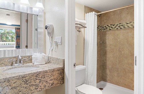 Florida Center Hotel | Orlando International Drive North Hotel