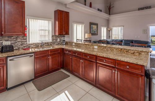 Lake Davenport Estates House | Orlando Villa 6441: Spacious 6BR Pool Home Near Disney