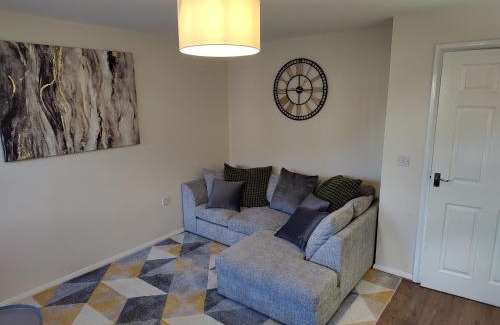Grantham House | Ormonde Close 3 bed contractor family home Grantham