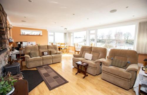 Marybank Bed & Breakfast | Ornum House