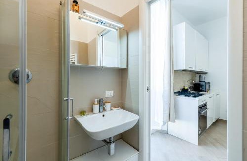 Guastalla Apartment | Orti Living - Porta Romana - Duomo by InnStay