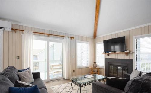 Ocean Sands House | OS746A-Sunshine and Whiskey