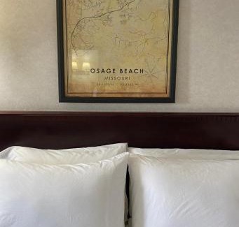 Osage Beach Hotel | Osage Village Inn