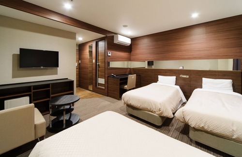 Higashishinsaibashi Hotel | Osaka Fujiya Hotel