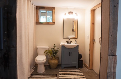 Cullowhee House | Oscar's Barn- Relax and unwind at our mountain barn on the river.