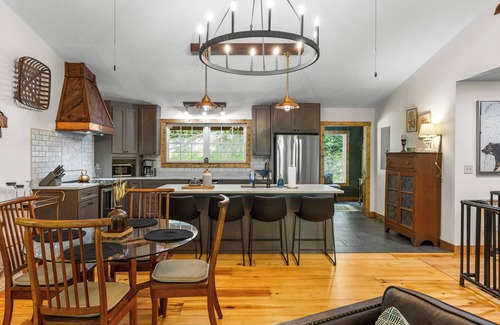Wiley Cabin | Oscar's Hideout - Relax and Enjoy the Mountain Life