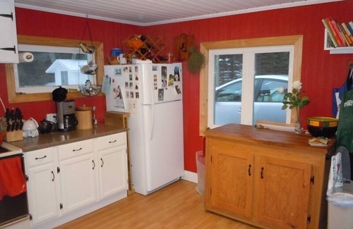 Greenbush Cottage | Oscoda area - relax and enjoy family time on a Lake Huron sugar sand beach