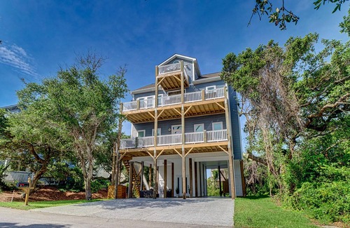 Surf City House | Oshun by Sea Scape Properties