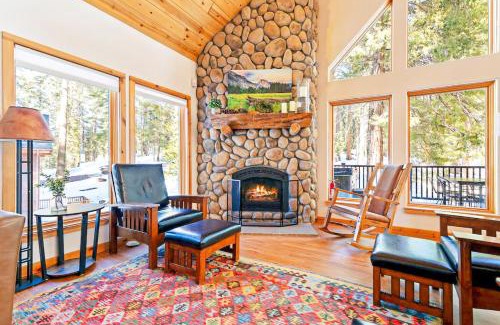 Yosemite National Park House | Oso Lodge