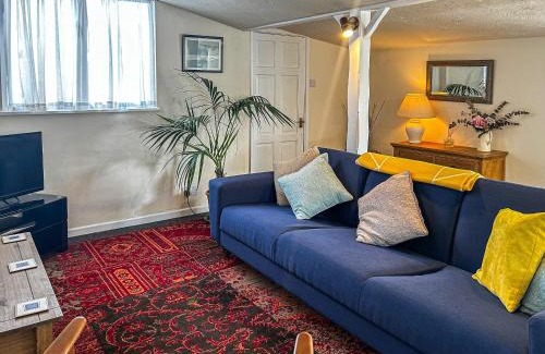 Shrawley House | Osokozy Cottage