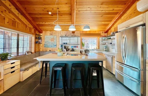 Somers Cabin | Osprey Getaway on Somers Bay