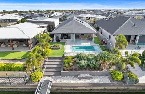 Banksia Beach House | OSPREY ISLAND RETREAT