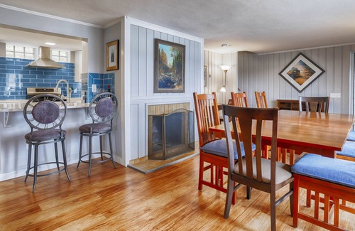 Ithaca House | Osprey Landing : 2 Minutes to Ithaca + Close to Cornell + Lakeside Retreat