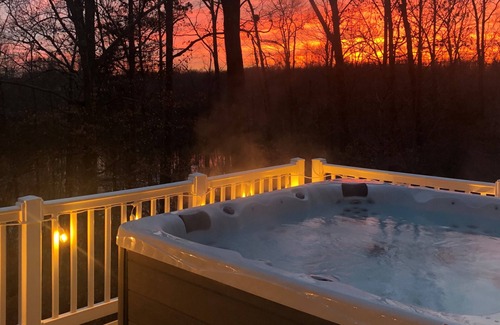 Dovey Luck House | Osprey Landing - Hot Tub, Private Home, Two Decks, Dock, Kayaks, and Fire Pit