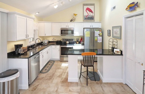 Deep Hole House | Osprey - Pet friendly, Fireplace!