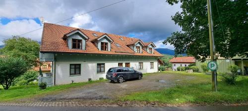 Schwarzenbach Apartment | Osserapartment Green