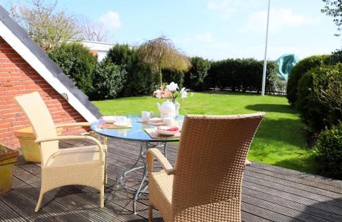 Tinnum House | Ostertresker 78, DHH