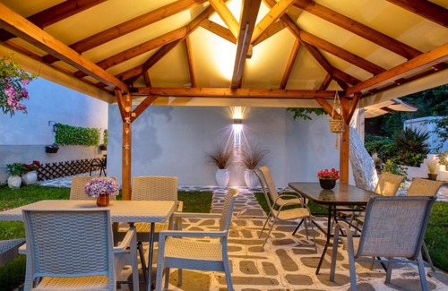 Chrisi Akti Hotel | Ostria Hotel