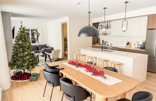 Versant Soleil Condo | Ostrya Luxury Condo – Steps from the Slopes!