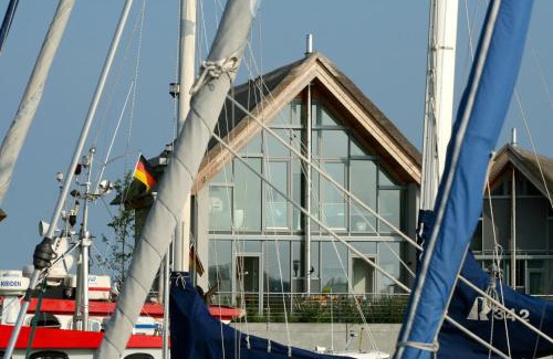 Heiligenhafen House | Ostsee - Reetdachhaus Nr 46 "Strandrausch" im Strand Resort