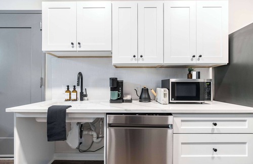 Macon Apartment | Otis Meets Little Richard Icon-Inspired Dual Stay!
