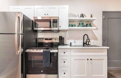 Macon Apartment | Otis Meets Little Richard Icon-Inspired Dual Stay!