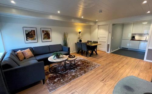 Aurland Apartment | Otnes Fjordside - Large 80m2 860sqft