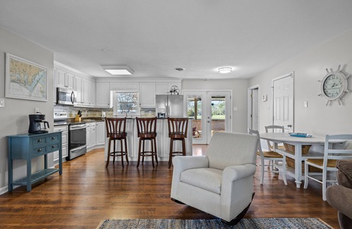 Straits House | Otter Banks Retreat- Sound Front Home in Beaufort, NC