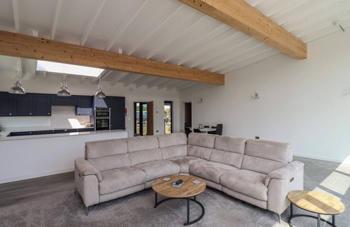 Belford Cottage | Otters Cove