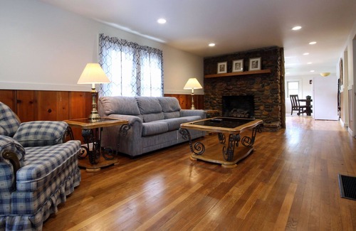 Brevard House | Otto Alexander Mountain Cabin w/Free Biltmore Pass and more