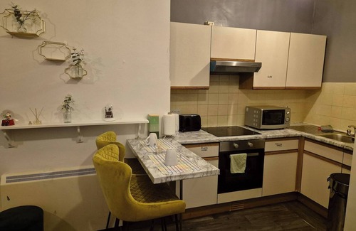Wolverhampton Apartment | Our Apartment is a Home Away From Home Choice, Tastefully Furnished for Comfort