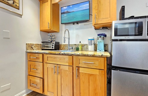 Waikiki Apartment | Our comfortable suite at the Waikiki Grand Hotel®