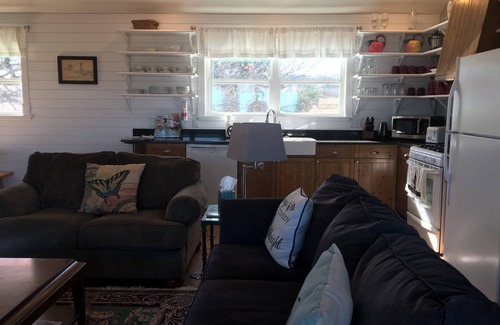Lockhart Apartment | Our Cozy, Quiet, Comfortable place in the Country - 2 Bedroom 900 sq ft w/view