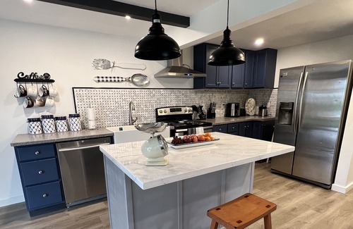 Port Charlotte House | Our Florida Dream Awaits: Sun-kissed Retreat, Family-Friendly Oasis