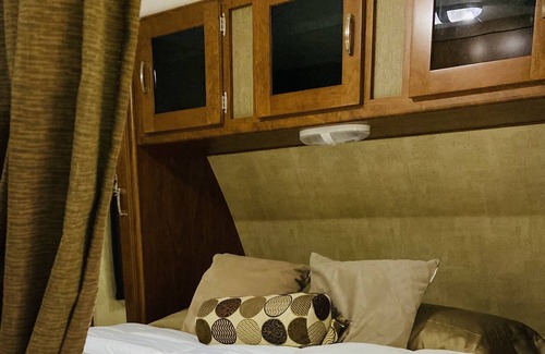 Davenport RV Rental | Our Happy Camper